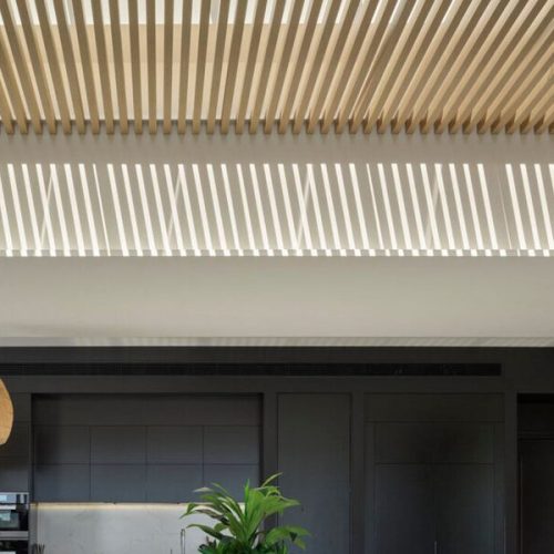 w-1200_h-auto_m-fit_s-any__vertical-timber-louvres-internal-battens-Avino w-1200_h-auto_m-fit_s-any__vertical-timber-louvres-internal-battens-Avino